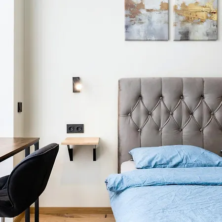 Apartment Main Street Lounge - Terrace, Free P, Self Check-in *